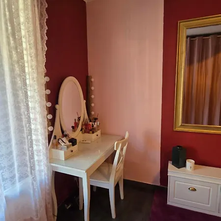 In Mont Boron Homestay *